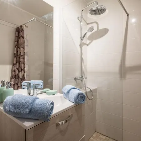 - Casa Vostra - Caution 800 Eur & Id Requises - Julien Centre-gare Saint-Julien-en-Genevois